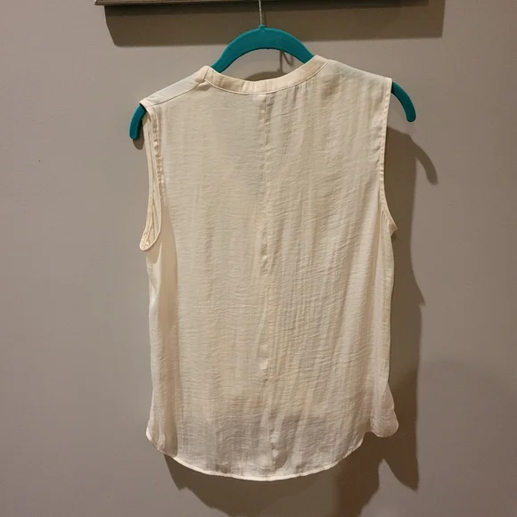 Banana Republic Cream Wrap Shirt Small - Picture 4 of 5